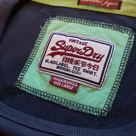 Superdry Tee - Picture 3 of 4